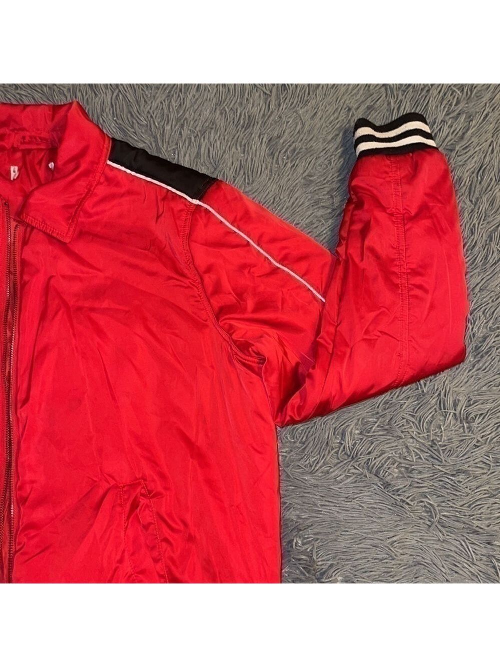 Red puff jacket - Picture 3 of 8